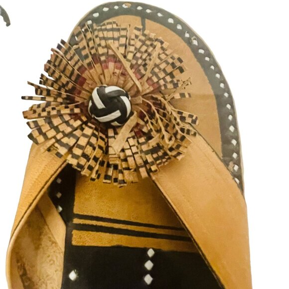 Vintage Flat Slippers Handcrafted Leather Cowhide Sandals Brown Size 10 3/4" - Picture 2 of 8